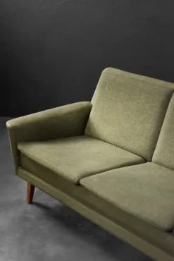 Pamono Mid-Century Danish Modern Green 3-Seater Sofa by Folke Ohlsson for Fritz Hansen, 1960s Outlet