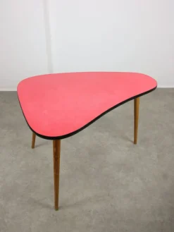 Pamono Mid-Century Italian Oval Red Children's Table Discount