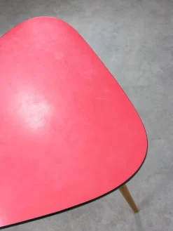 Pamono Mid-Century Italian Oval Red Children's Table Discount