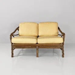Pamono Mid-Century Modern American Rattan and Beige Floreal Fabric Sofa attributed to McGuire, 1970s Sale