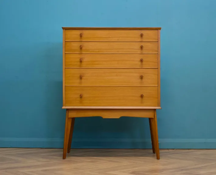 Pamono Mid-Century Modern Chest of Drawers in Walnut by Alfred Cox, 1950s Sale