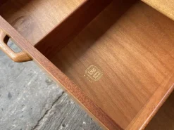 Pamono Mid-Century Modern Chest of Drawers in Oak from G-Plan, 1950s Sale