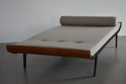 Pamono Mid-Century Modern Cleopatra Daybed by Dick Cordemeijer for Auping, 1960s Sale