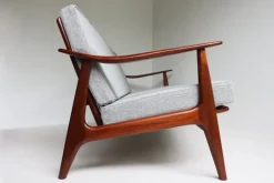 Pamono Mid-Century Modern Danish Three-Seater Sofa in Teak, 1950