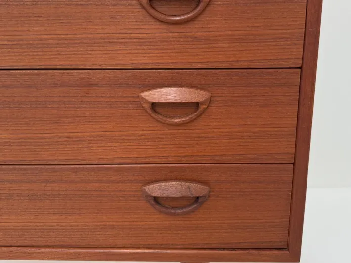 Pamono Mid-Century Modern Danish Teak Chest of Drawers by Kai Kristiansen, 1960s Discount