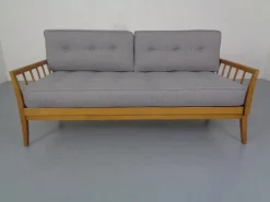 Pamono Mid-Century Modern German Cherrywood Daybed by Walter Knoll for Knoll Antimott, 1950s Online