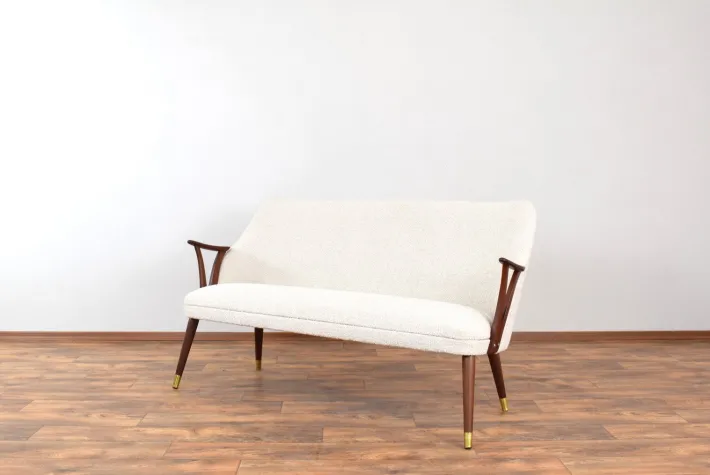Pamono Mid-Century Modern Norwegian Teak and Boucle Sofa, 1960s Hot