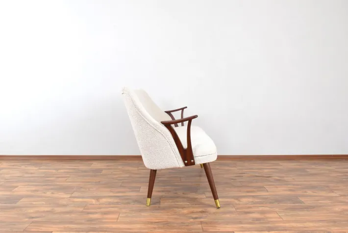 Pamono Mid-Century Modern Norwegian Teak and Boucle Sofa, 1960s Hot