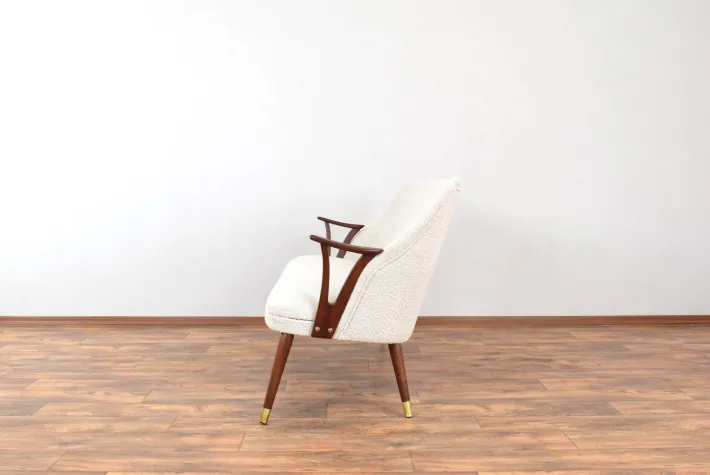 Pamono Mid-Century Modern Norwegian Teak and Boucle Sofa, 1960s Hot