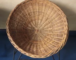 Pamono Mid-Century Modern Rattan and Iron Lounge Chairs, 1960s, Set of 2