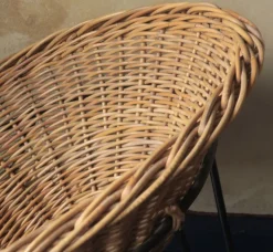 Pamono Mid-Century Modern Rattan and Iron Lounge Chairs, 1960s, Set of 2