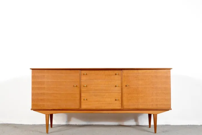 Pamono Mid-Century Modern Satinwood Sideboard by Alfred Cox, 1960s Best