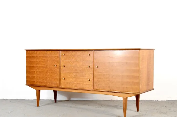 Pamono Mid-Century Modern Satinwood Sideboard by Alfred Cox, 1960s Best