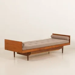 Pamono Mid-Century Modern Scandinavian Daybed with Duvet Compartment, 1960s Best