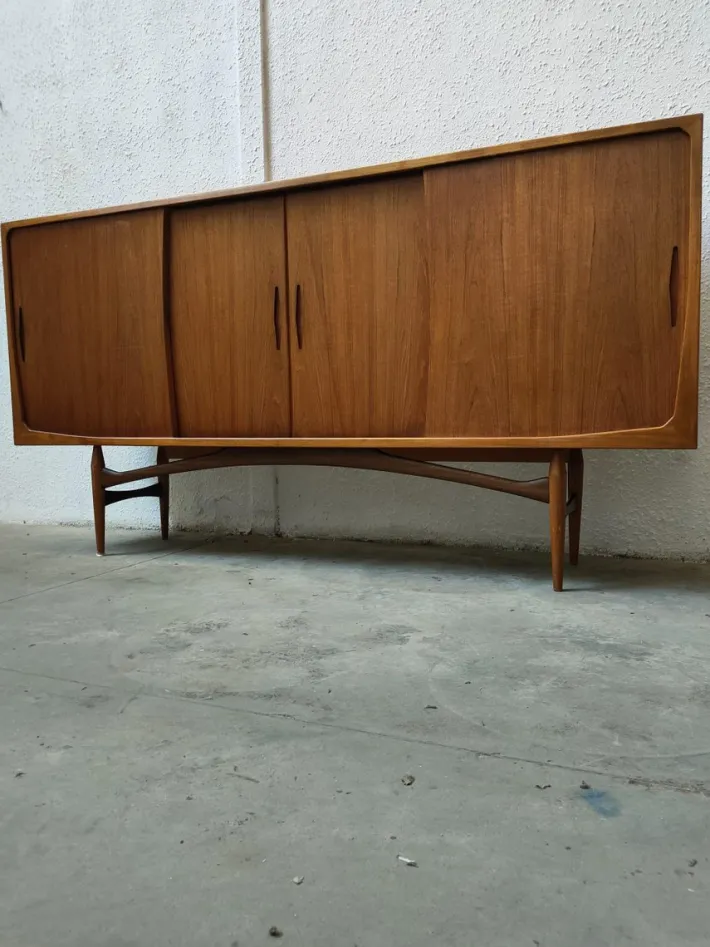 Pamono Mid-Century Modern Sideboard by Aerthoj Jensen & Molholm Outlet