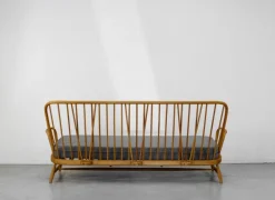 Pamono Mid-Century Modern Windsor Three-Seater Sofa by Lucian Ercolani for Ercol, 1960s Discount