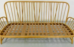 Pamono Mid-Century Modern Windsor Three-Seater Sofa by Lucian Ercolani for Ercol, 1960s Discount