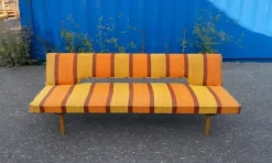 Pamono Mid-Century Sofa or Daybed attributed to Miroslav Navratil, 1960s Best