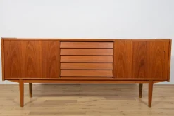 Pamono Mid-Century Teak Sideboard by Nils Jonsson for Hugo Troeds, Sweden, 1960s Hot