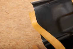 Pamono Model 31 Cantilever Chair in Molded Birch & Plywood by Alvar Aalto for Wohnbedarf, 1932 Outlet