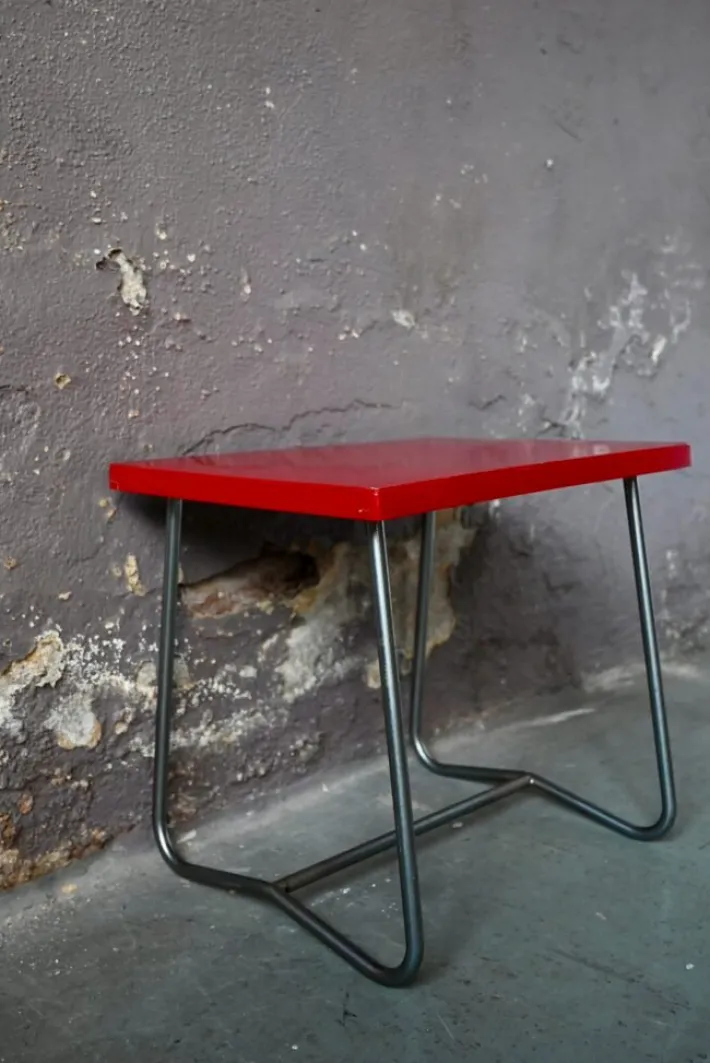 Pamono Modernist Red School Desk in Wood and Aluminum Tube by R. Gleizes, 1950s Outlet