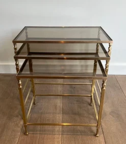 Pamono Neoclassical Brass Nesting Tables by Maison Ramsay, Set of 3 Outlet