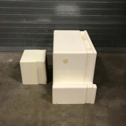 Pamono Off-White Plastic Childrens Desk and Stool, 1970s, Set 2 Online