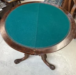 Pamono Queen Victoria Game Table, 19th Century New
