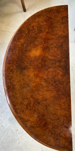Pamono Queen Victoria Game Table, 19th Century New