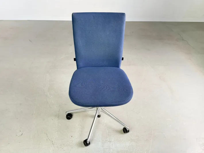 Pamono Red, Blue, Gray & Black Office T-Chair from Vitra Outlet