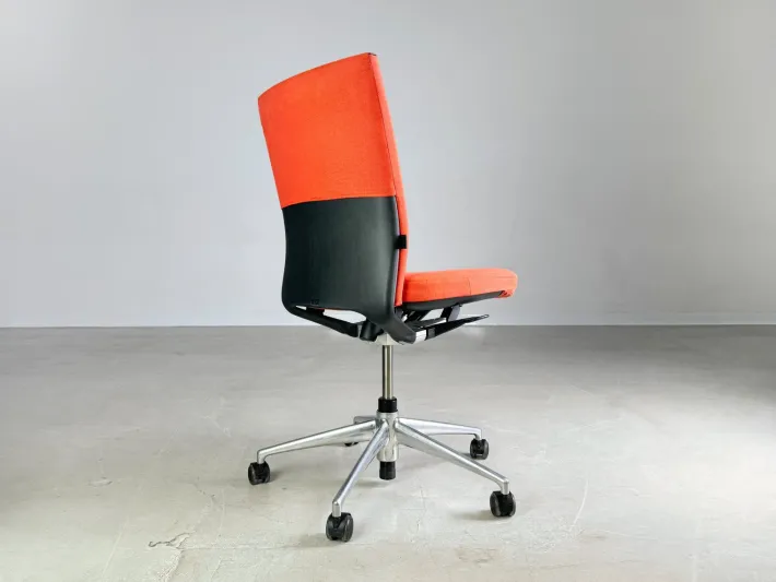 Pamono Red, Blue, Gray & Black Office T-Chair from Vitra Outlet