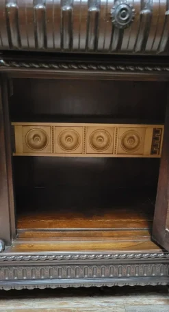 Pamono Renaissance Style Sideboard with Secret Compartments in Walnut and Elm, 19th Century Outlet