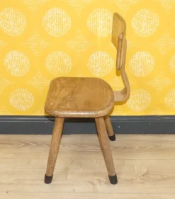 Pamono Rustic Children's Chair in Wood, 1960s Outlet