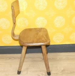 Pamono Rustic Children's Chair in Wood, 1960s Outlet