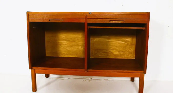 Pamono Scandinavian Vintage Roller Shutter Cabinet, 1970s Outlet