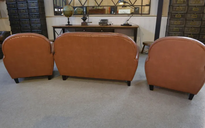 Pamono 2-Seater Sofa and Club Armchairs in Faux Leather, 1980s, Set of 3 Outlet
