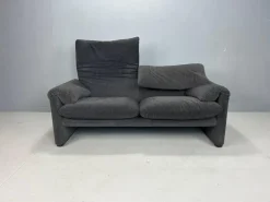 Pamono 2-Seater Sofa and Lounge Chair for Cassina attributed to Vico Magistretti for Cassina, 1970s, Set of 2 Discount