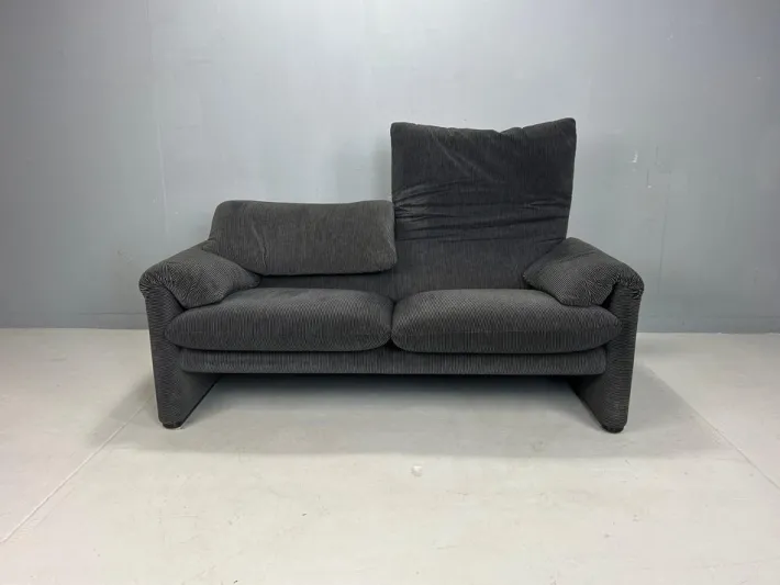 Pamono 2-Seater Sofa and Lounge Chair for Cassina attributed to Vico Magistretti for Cassina, 1970s, Set of 2 Discount