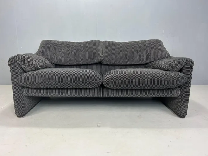 Pamono 2-Seater Sofa and Lounge Chair for Cassina attributed to Vico Magistretti for Cassina, 1970s, Set of 2 Discount