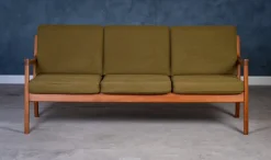 Pamono Senator Sofa in Teak by Ole Wanscher for France & Søn / France & Daverkosen, Denmark, 1960s Best
