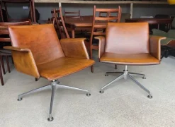 Pamono Set of Bauhaus Style Chairs by Brunner for Knoll, 2013 Sale
