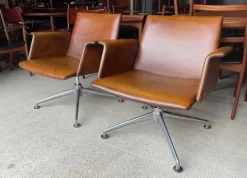 Pamono Set of Bauhaus Style Chairs by Brunner for Knoll, 2013 Sale