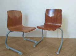 Pamono Set of Childrens Chairs by Elmar Flötotto for Pagholz Flötotto, 1980s Discount