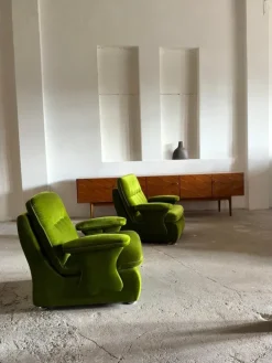 Pamono Set of German Green Velvet Chairs, 1970s Outlet