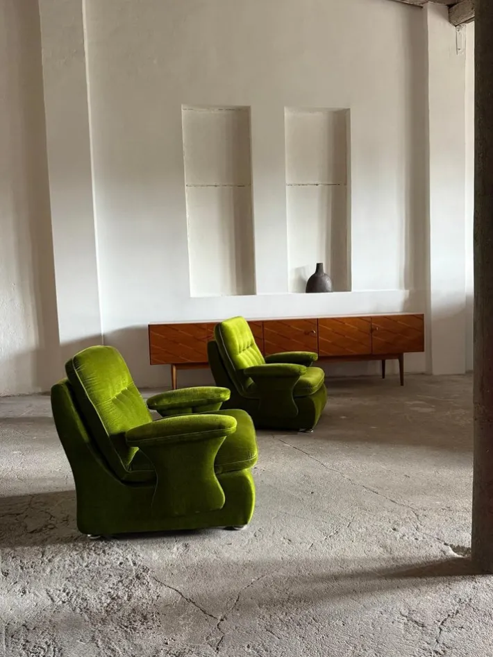 Pamono Set of German Green Velvet Chairs, 1970s Outlet