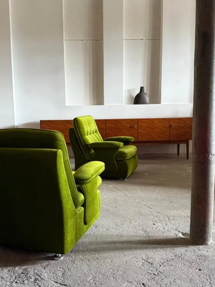 Pamono Set of German Green Velvet Chairs, 1970s Outlet