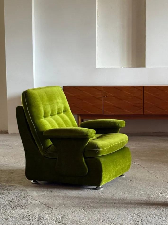 Pamono Set of German Green Velvet Chairs, 1970s Outlet