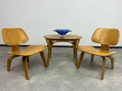 Pamono Set of LCW Lounge Chairs by Charles and Ray Eames, 1960s Sale