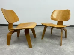 Pamono Set of LCW Lounge Chairs by Charles and Ray Eames, 1960s Sale