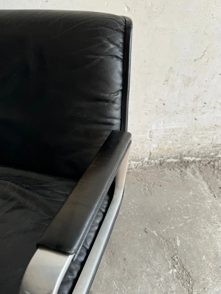 Pamono Set of Swivel Chair with Otoman by Delta Group Wilkhahn Delta Discount